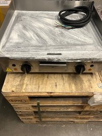 10815002-restposten-te-e58-teppanyaki-grill-kbs-gastrotechnikaaa