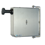 KBS Schlauchbrause, Wandger&auml;t aus Edelstahl, mit Frontansicht auf Geh&auml;use, seitlich sichtbare Handbrause und Wasseranschluss, geeignet f&uuml;r Gastronomie und Gro&szlig;k&uuml;chen.