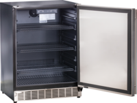 KBS Volltürkühlschrank KBS 154 U in Frontalansicht mit geöffneter Tür und leerem Innenraum. Drei verstellbare Gitterböden sichtbar. Geeignet für Kühlbedarf in Restaurants und Cafés. KBS Volltürkühlschrank KBS 154 U in Frontalansicht mit geöffneter Tür und leerem Innenraum. Drei verstellbare Gitterböden sichtbar. Geeignet für Kühlbedarf in Restaurants und Cafés.