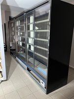 49255--genova-kombination-kuehl--tiefkuehlregal--anwendungsbeispiell--kbs-gastrotechnik