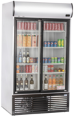 KBS Glastürkühlschrank 1250 GDU Frontansicht mit Schiebetüren aus Glas, befüllt mit sortierten Getränkedosen, Flaschen und Saftkartons, LED-Beleuchtung, für Gastronomie, Pizzeria oder Bäckerei.