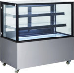 KBS Kühlvitrine Cube 120, freistehend mit Glasaufbau und zwei Glasetagen, Frontansicht, auf Rollen, ideal für Cafés und Bäckereien.